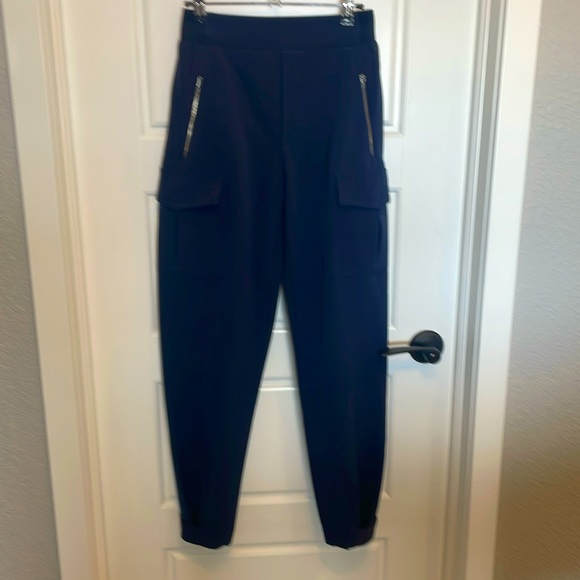 COPY - Athleta Endless Cargo Pants - Picture 1 of 4